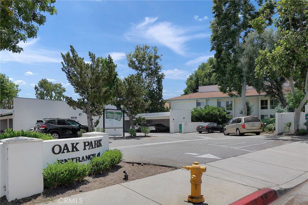 4722 Park Granada 205, Calabasas, CA 91302 — photo 2