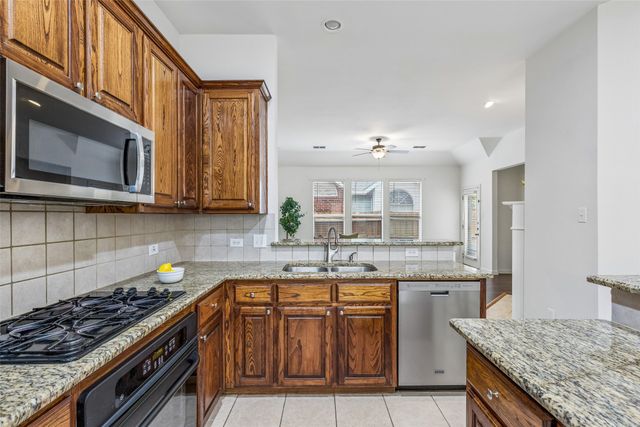 818 Water Oak Drive, Allen, TX 75002