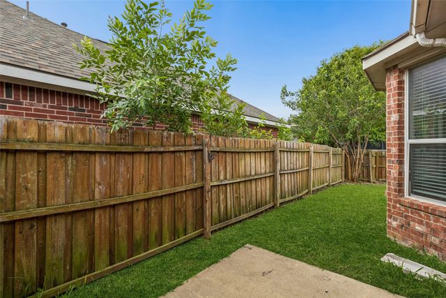 818 Water Oak Drive, Allen, TX 75002