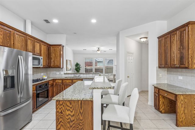 818 Water Oak Drive, Allen, TX 75002
