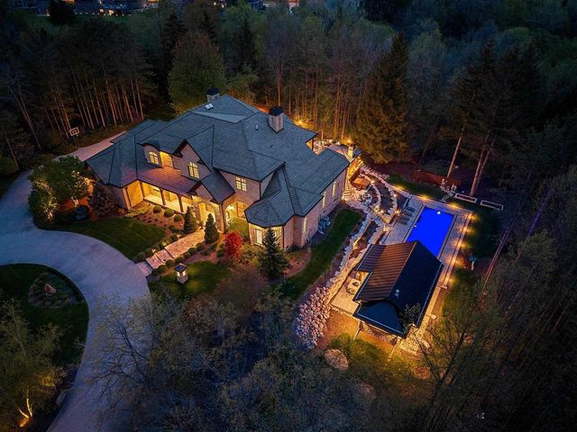 6830 N PURDY PARKWAY, Appleton, WI 54913