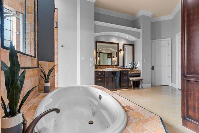 6830 N PURDY PARKWAY, Appleton, WI 54913
