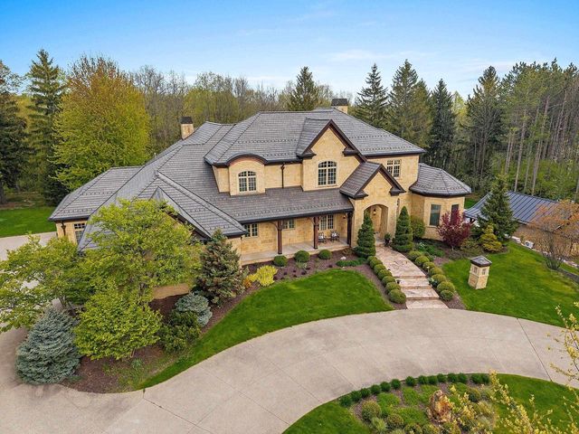 6830 N PURDY PARKWAY, Appleton, WI 54913
