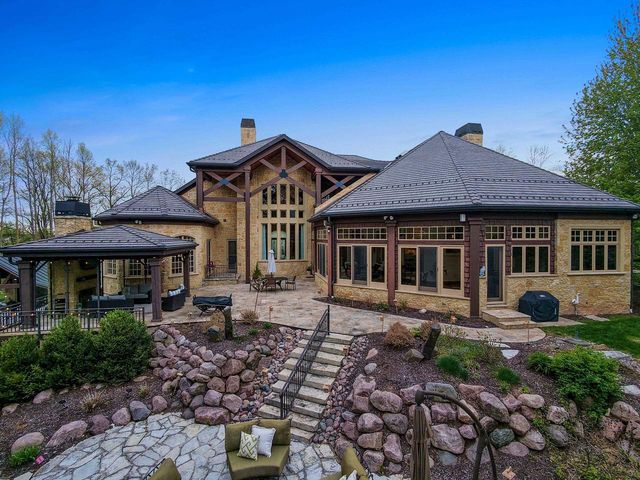 6830 N PURDY PARKWAY, Appleton, WI 54913