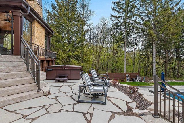 6830 N PURDY PARKWAY, Appleton, WI 54913