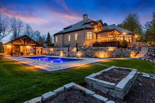 6830 N PURDY PARKWAY, Appleton, WI 54913