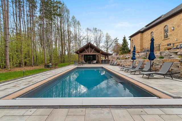 6830 N PURDY PARKWAY, Appleton, WI 54913