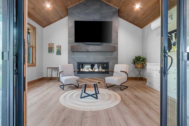 6830 N PURDY PARKWAY, Appleton, WI 54913