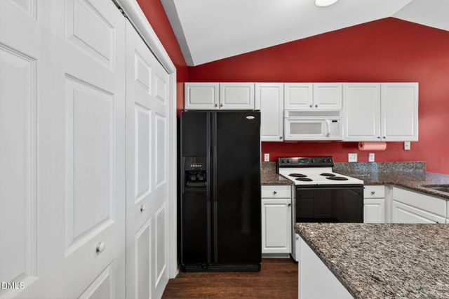 4222 Wellington Ridge Loop, Cary, NC 27518