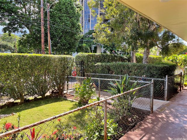 2050 Nuuanu Avenue 209, Honolulu, HI 96817