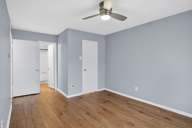 2505 Wedglea Drive 238, Dallas, TX 75211