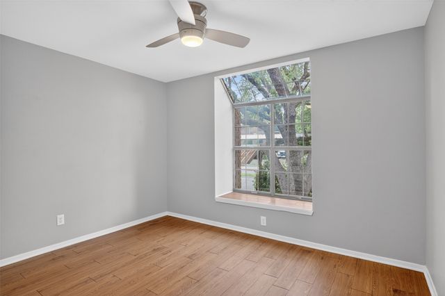 2505 Wedglea Drive 238, Dallas, TX 75211