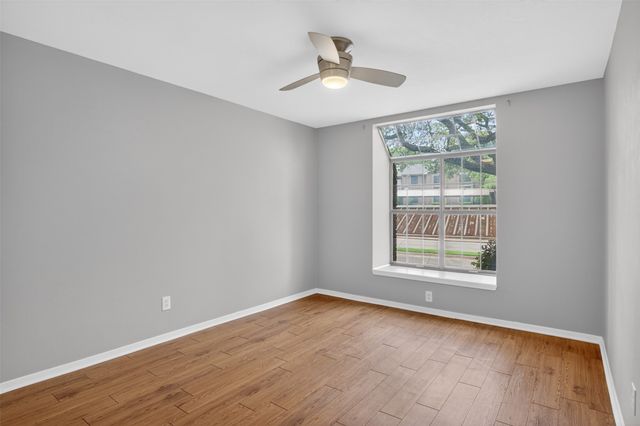 2505 Wedglea Drive 238, Dallas, TX 75211