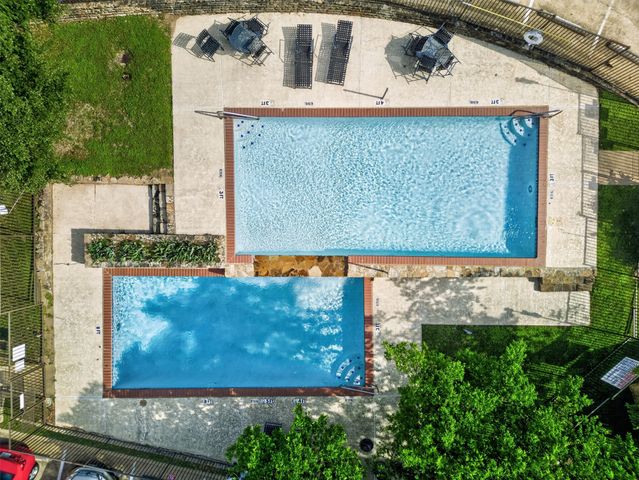 2505 Wedglea Drive 238, Dallas, TX 75211