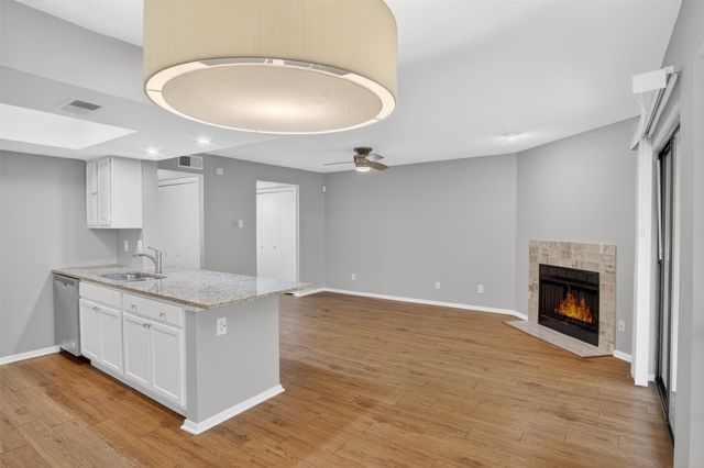 2505 Wedglea Drive 238, Dallas, TX 75211