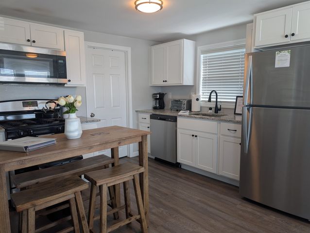 301 Portsmouth Avenue, Seabrook, NH 03874