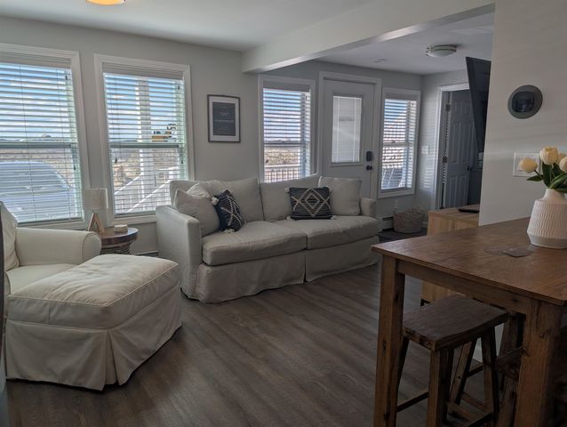 301 Portsmouth Avenue, Seabrook, NH 03874