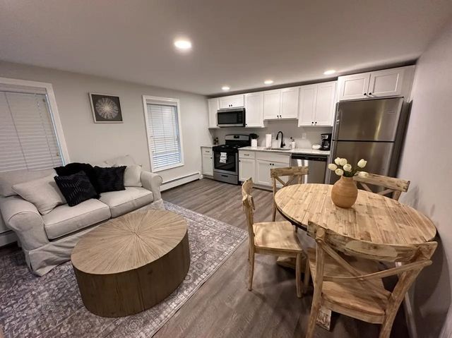 301 Portsmouth Avenue, Seabrook, NH 03874