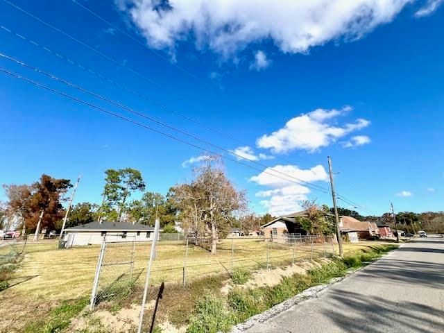 203 Donald Dr, Houma, LA 70363