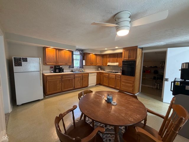 355 Park Street, Noblesville, IN 46060