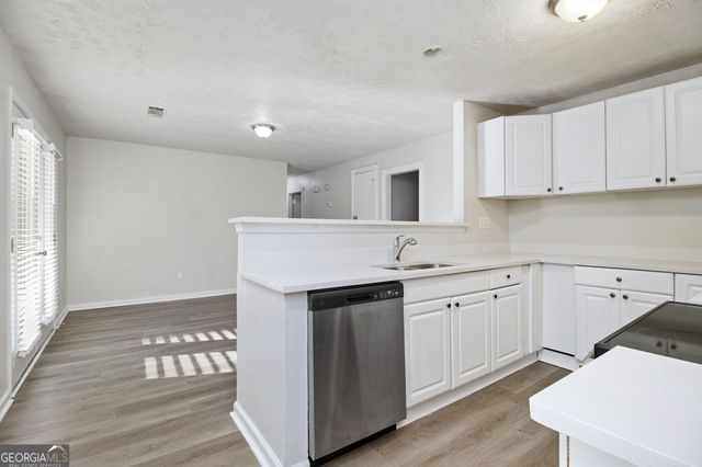 5774 Taffeta Court, Lithonia, GA 30058