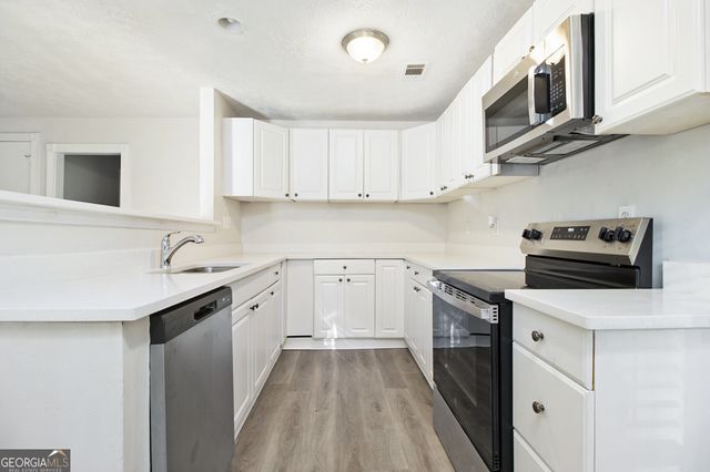 5774 Taffeta Court, Lithonia, GA 30058