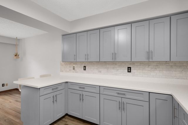 7111 Robinwood Bay, Woodbury, MN 55125
