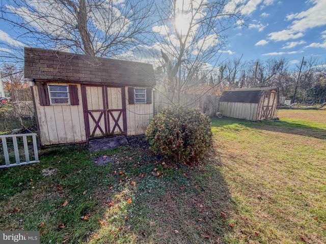 64 W MILLBROOKE AVE, Woodstown, NJ 08098