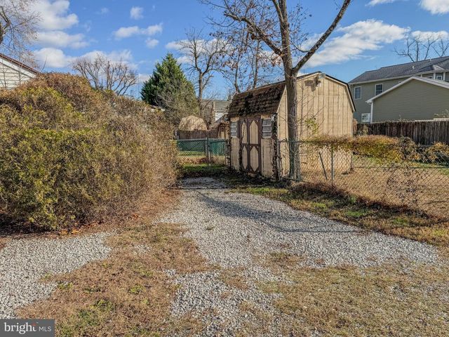 64 W MILLBROOKE AVE, Woodstown, NJ 08098