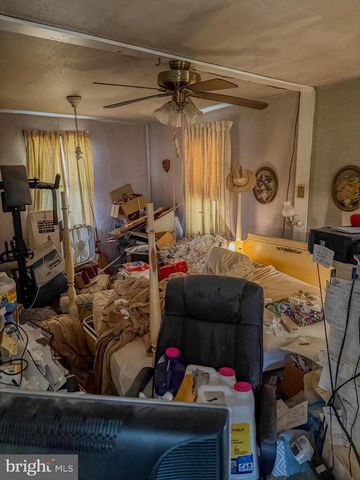 64 W MILLBROOKE AVE, Woodstown, NJ 08098