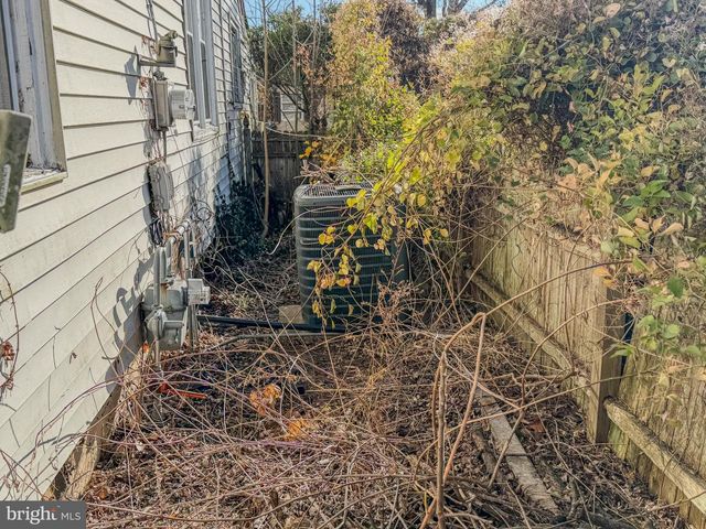 64 W MILLBROOKE AVE, Woodstown, NJ 08098