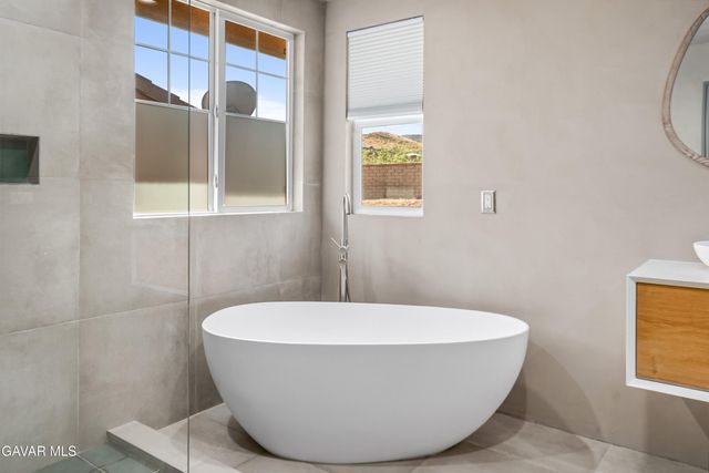2808 Similax Court, Palmdale, CA 93551