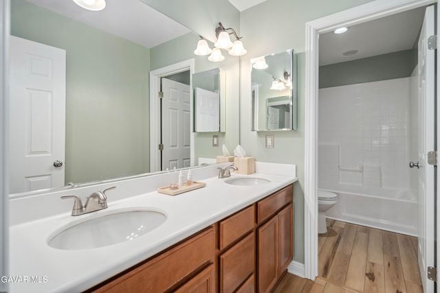 2808 Similax Court, Palmdale, CA 93551