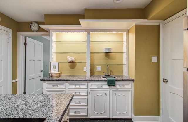10523 Fawnview Drive, Houston, TX 77070