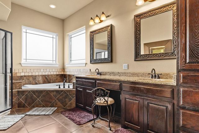 121 Eagle Rock DR, Salado, TX 76571