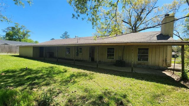 945 Myrtle Street, Dequincy, LA 70633