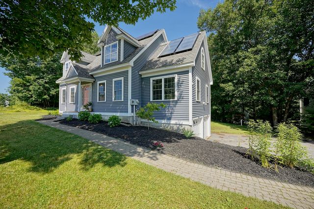 2 Wood Ridge Lane, Exeter, NH 03833