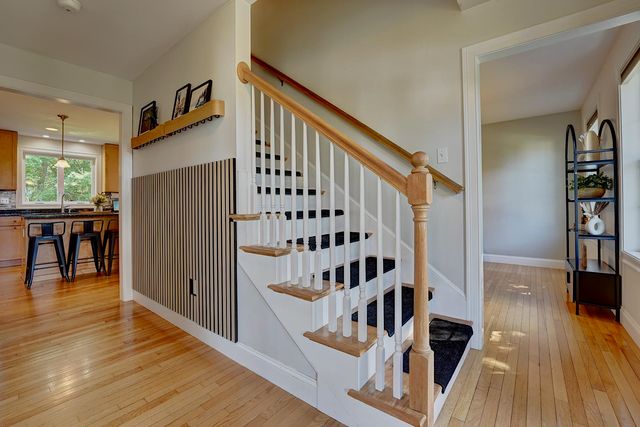 2 Wood Ridge Lane, Exeter, NH 03833