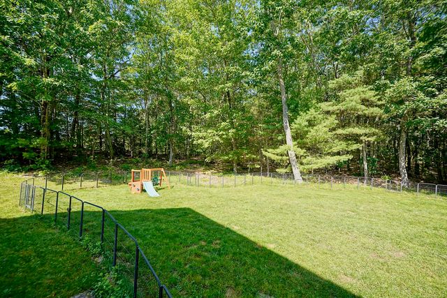 2 Wood Ridge Lane, Exeter, NH 03833