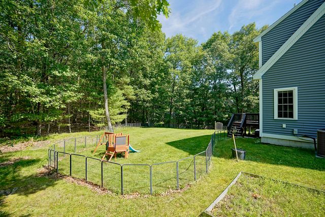 2 Wood Ridge Lane, Exeter, NH 03833