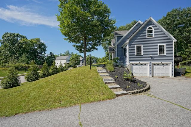 2 Wood Ridge Lane, Exeter, NH 03833