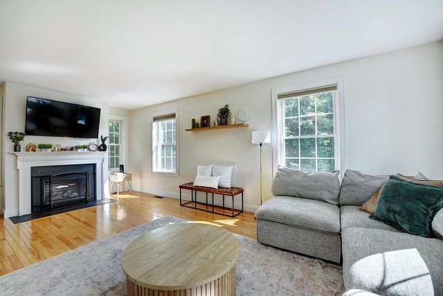 2 Wood Ridge Lane, Exeter, NH 03833