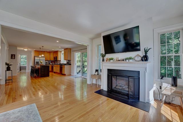 2 Wood Ridge Lane, Exeter, NH 03833