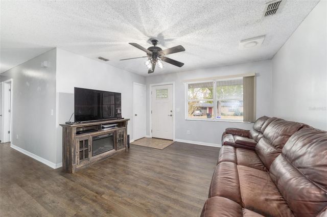 440 NE 2ND AVENUE, Williston, FL 32696