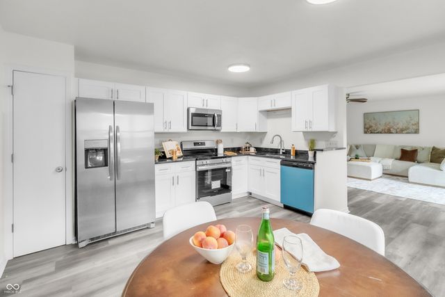 371 Watercrest Way, Avon, IN 46123