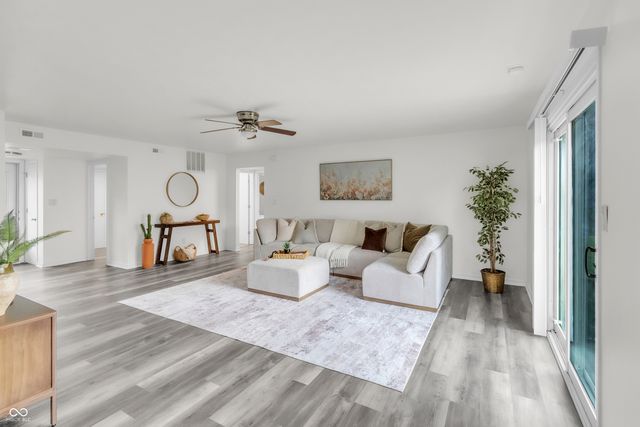371 Watercrest Way, Avon, IN 46123