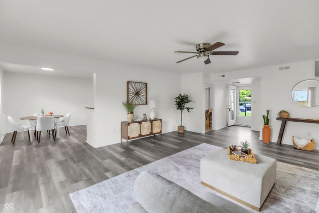 371 Watercrest Way, Avon, IN 46123
