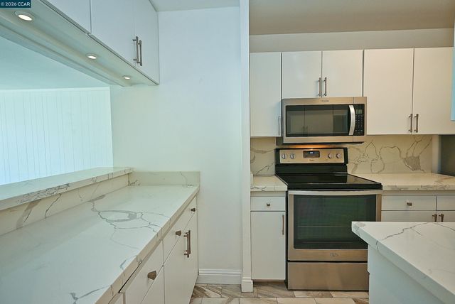 1425 Lakeside Drive 101, Oakland, CA 94612