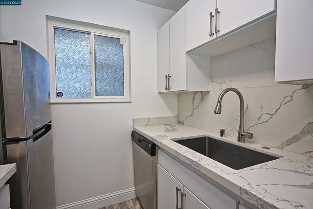 1425 Lakeside Drive 101, Oakland, CA 94612