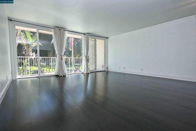 1425 Lakeside Drive 101, Oakland, CA 94612